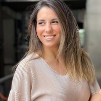 Cinthia Fernández fue por todo y se atrevió a un jugado cambio de look