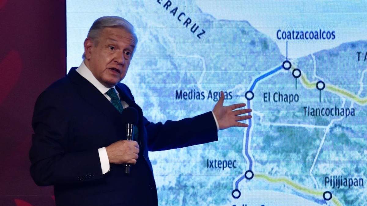 El presidente muestra el tramo de la controversia