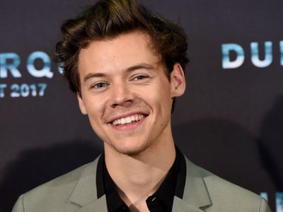 El nuevo y arriesgado look de Harry Styles por el que se hizo tendencia a nivel mundial