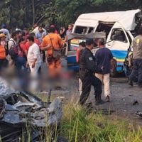 Accidente carretero en Tabasco deja 12 muertos y al menos seis heridos (Video)