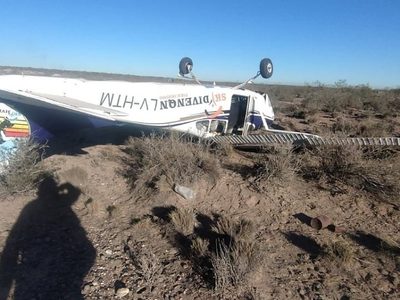 Cayó una avioneta en Allen cuando despegaba; un muerto y dos heridos