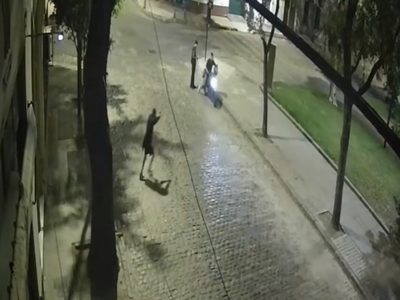 Le dispararon a un influencer durante un robo y quedó todo grabado