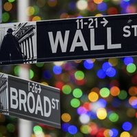 Wall Street cierra última jornada del año a la baja, pero tiene otro año récord