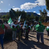 Cesantearon una trabajadora municipal en San Martín de los Andes y ATE llevó el reclamo a las calles