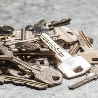 Reciclá las llaves rotas que guardás sin sentido: 2 ideas fabulosas para adornar tu casa
