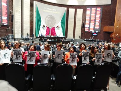 Diputadas exhiben a Cuauhtémoc Blanco como violentador