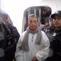 Recaptura PGR a Villanueva en AICM; es trasladado a penal de Morelos (Video)