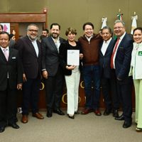 Tribunal Electoral amonesta a Delfina Gómez y Mario Delgado por actos anticipados de campaña