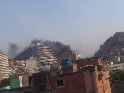 Reportan incendio en la cárcel de presos políticos de Caracas