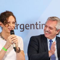 Fernández entregó el DNI 9000 bajo la Ley de Identidad de Género