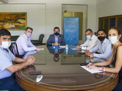 Energía: Martínez mantuvo un encuentro de trabajo con intendentes neuquinos