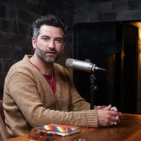 Investigan al psicólogo influencer “Doctor Chinaski” por presuntos delitos sexuales