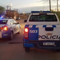 Motochorros al acecho en Centenario: asaltaron a varias personas en horas