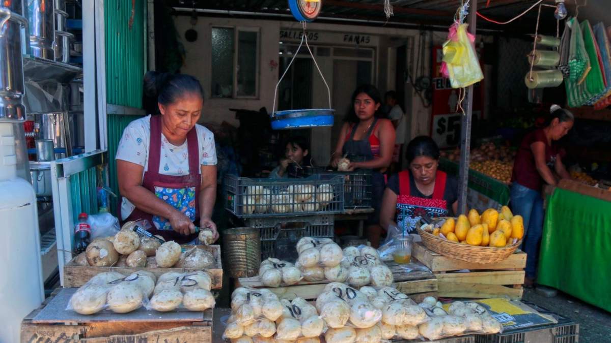 Trabajos precarios. 59% de las madres trabaja en la informalidad