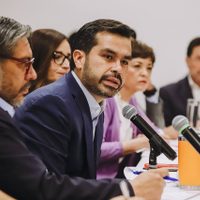 Máynez, el candidato de los jingles y la discordia