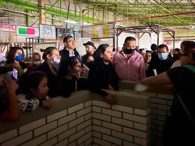 Sandra Cuevas y Claudia Sheinbaum polemizan ahora por el rescate del mercado de San Cosme