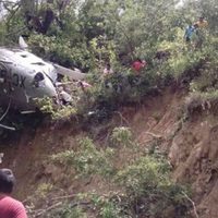 Cae helicóptero que llevaba víveres a damnificados en el Istmo de Tehuantepec