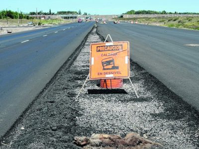 Ruta 22: cuánto falta para que terminen el tramo que une Senillosa con Arroyito