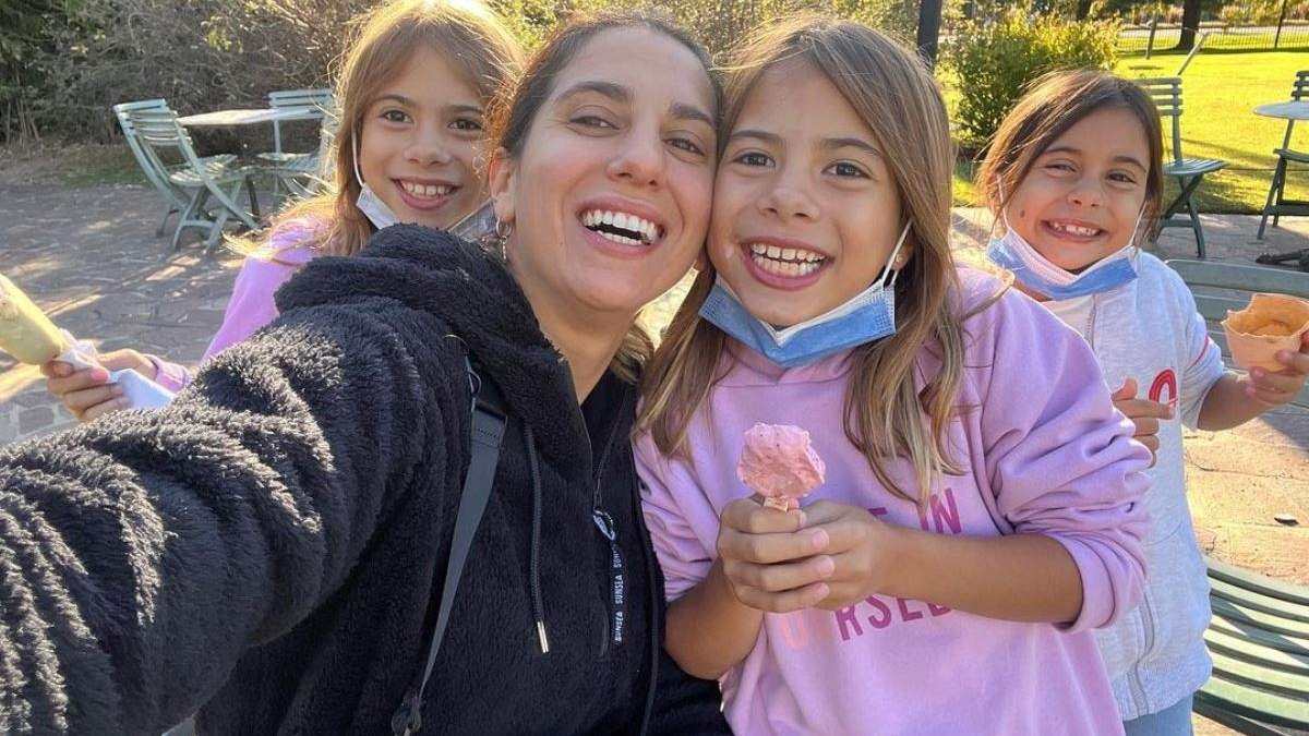 Cinthia Fernández y sus hijas. Fuente: (Instagram)