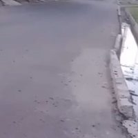 "Avance" en Godoy Cruz: repavimentan las tapas de cloacas para evitar que se abran