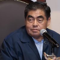 Barbosa declara voluntario el uso del cubrebocas: "así se va a quedar ya"