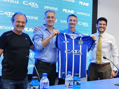 José Mansur y el nuevo Tomba: "La idea es no desarmar la estructura"