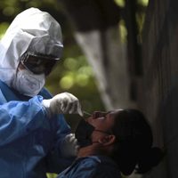 Los medios, dos valoraciones ante el covid