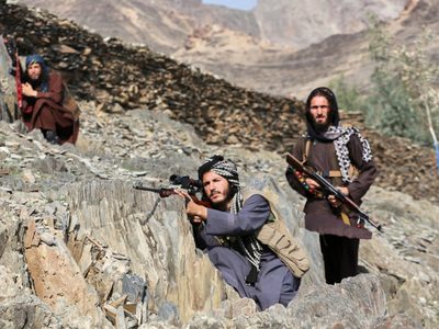 Pakistán eleva a unos 275 los talibán y "terroristas" muertos en sus bombardeos en Afganistán