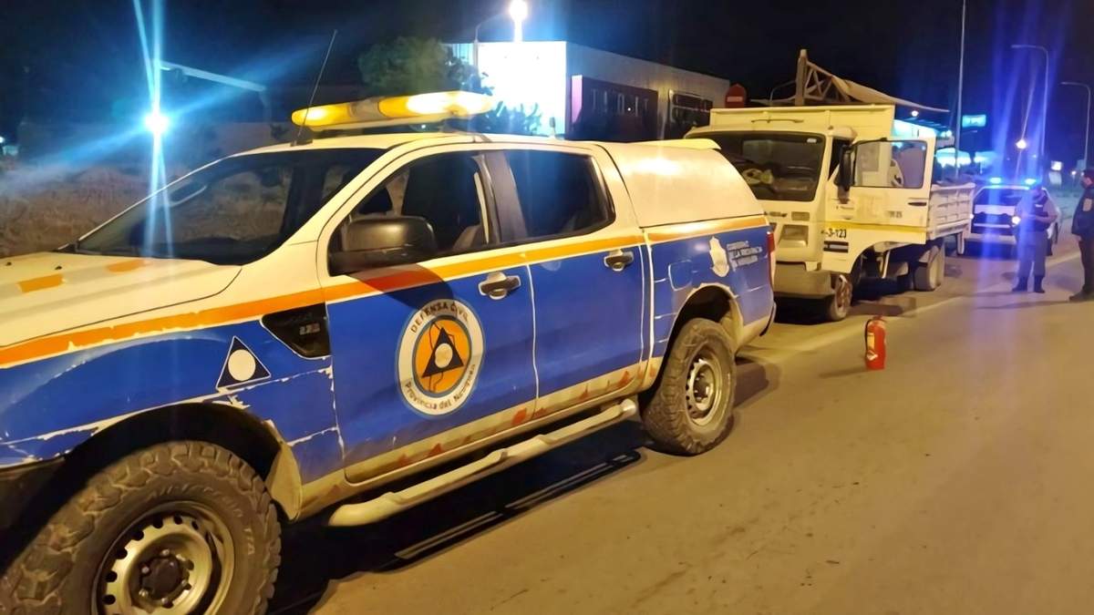 Operativo de Defensa Civil. Fuente: (Twitter)