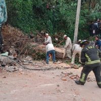 Aparatoso accidente de un autobús en la México-Cuernavaca deja 37 heridos