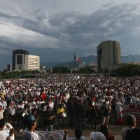 Advierte El Bronco uso de la fuerza si maestros hacen bloqueos