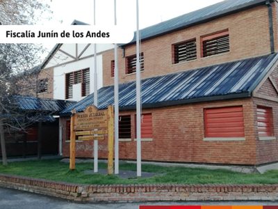 Le formularon cargos por crueldad animal al embestir a una perra y luego matarla a golpes