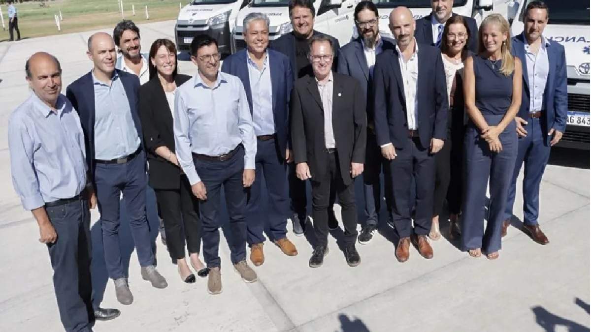 Acto de entrega de ambulancia.. Fuente: (Gobierno de Neuquén)