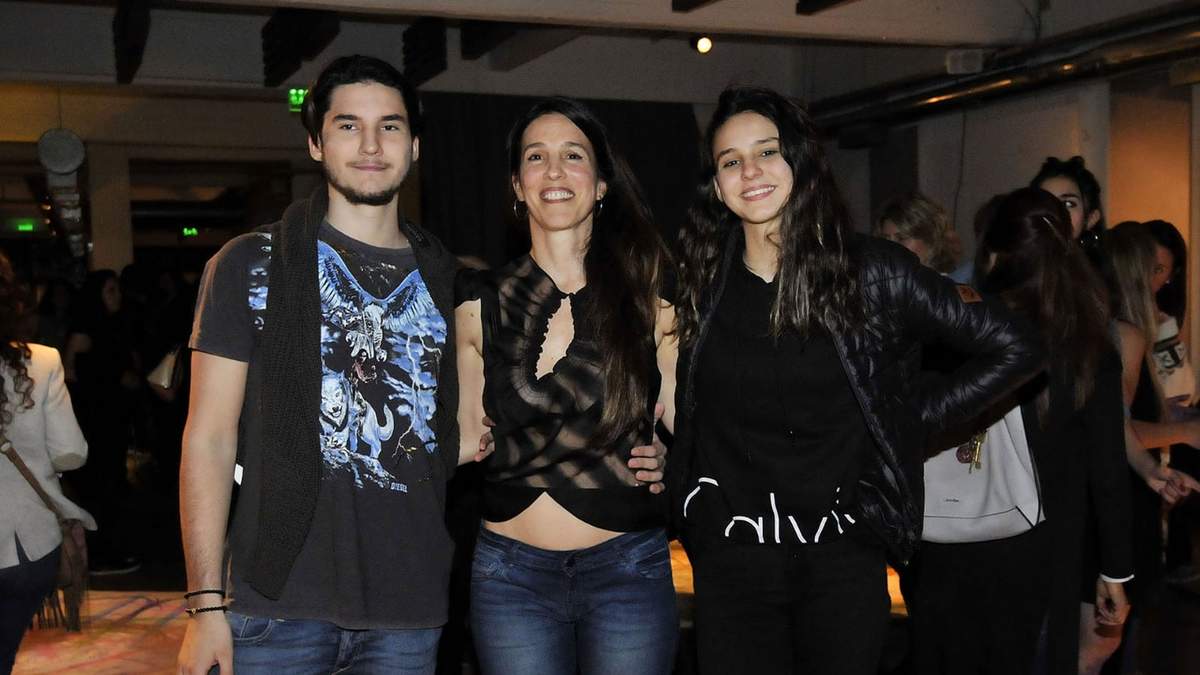 Francisco Tinelli, Paula Robles y Juanita Tinelli. Fuente: (Instagram)