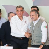 Gobernador Américo Villarreal y director general del Infonavit Octavio Romero se reúnen