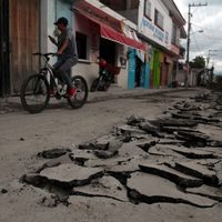 Empresarios piden a Blanco nuevo censo de damnificados en Morelos; acusan rezago de 80%