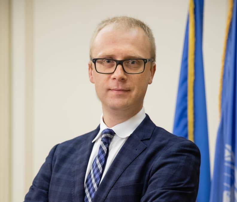 El ministro Oleg Nikolenko