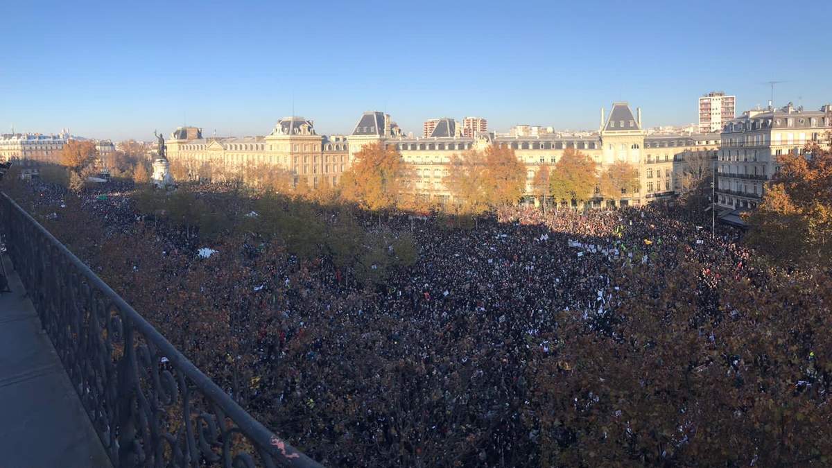 Una de las movilizaciones, París, Francia. Foto: @ChalecosAmarill