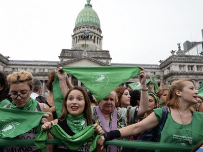 Interrupción voluntaria del embarazo: Diputados comenzó el debate en comisión