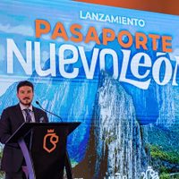 Lanzan Samuel y Mariana ‘pasaporte nuevo león’ rumbo al mundial 2026