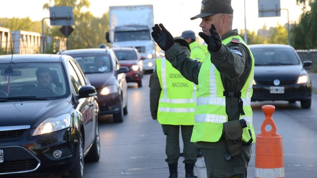 Gendarmería Nacional en los puentes interprovinciales. Fuente: (Twitter)