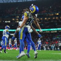 Matthew Stafford lanza 5 pases de touchdown en la victoria de los Rams 35-7 ante los Jaguars