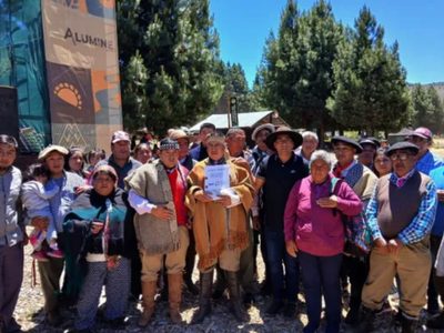 Entregaron carpetas técnicas a comunidades originarias durante la Fiesta Pulmarí en Aluminé