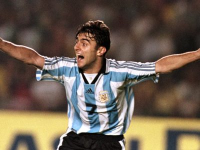 A los 50 años y lejos de los flashes, así está hoy Claudio "el piojo" López, ídolo de la Selección Argentina