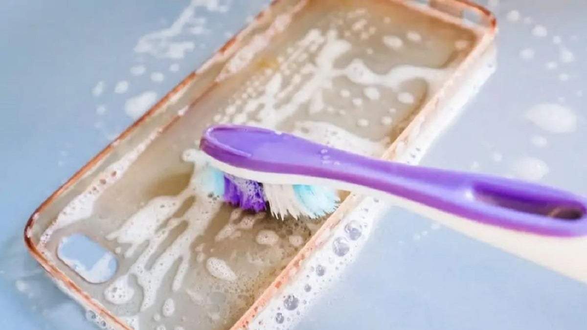 Trucos de limpieza para la funda de tu teléfono celular.