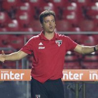 San Pablo entró en crisis y River mira de reojo