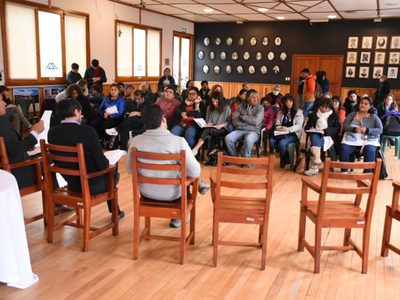 Llancafilo recorrió distintas obras de educación en San Martín de los Andes