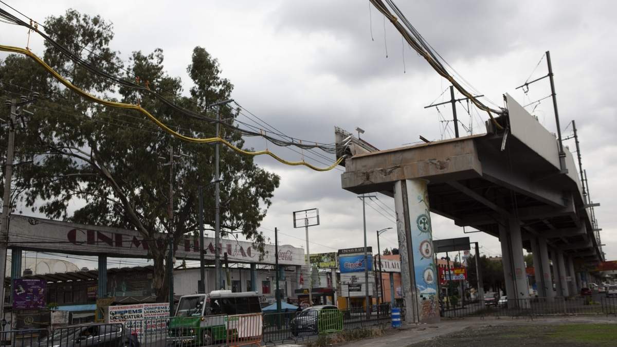 El tramo conde colapsó una parte del puente elevado de la Línea 12