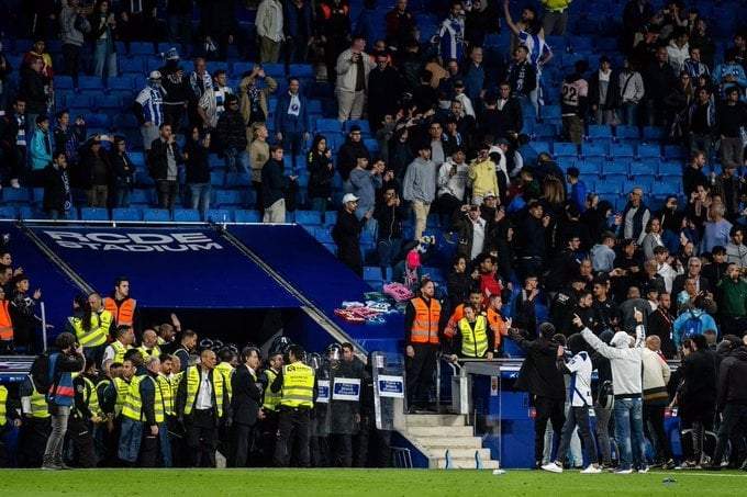 Invasión de campo en el RCDE Stadium