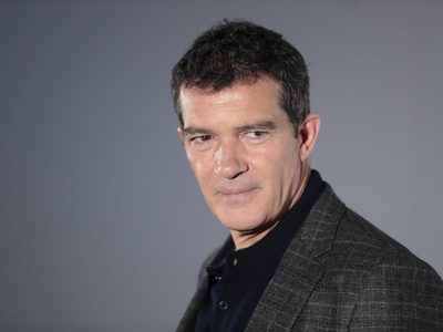 Sorprendió a todos: Antonio Banderas tuvo un particular gesto con una seguidora de Twitter